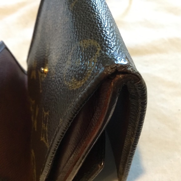 Sold Louis Vuitton Bifold Wallet & coin pocket Brown, made in France, date code - Picture 14 of 16